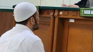 Oknum anggota Polrestabes Semarang Aipda Robig Zaenudin, terdakwa kasus dugaan penembakan yang menewaskan siswa SMKN 4 Semarang berinisial GRO.