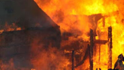 Kompor Ditinggal Rebus Air, Rumah di Cakung Hangus Dilalap Api