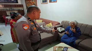 Korban perampokan di Perumdam, Kelurahan Dadok Tunggul Hitam, Kecamatan Koto Tangah.