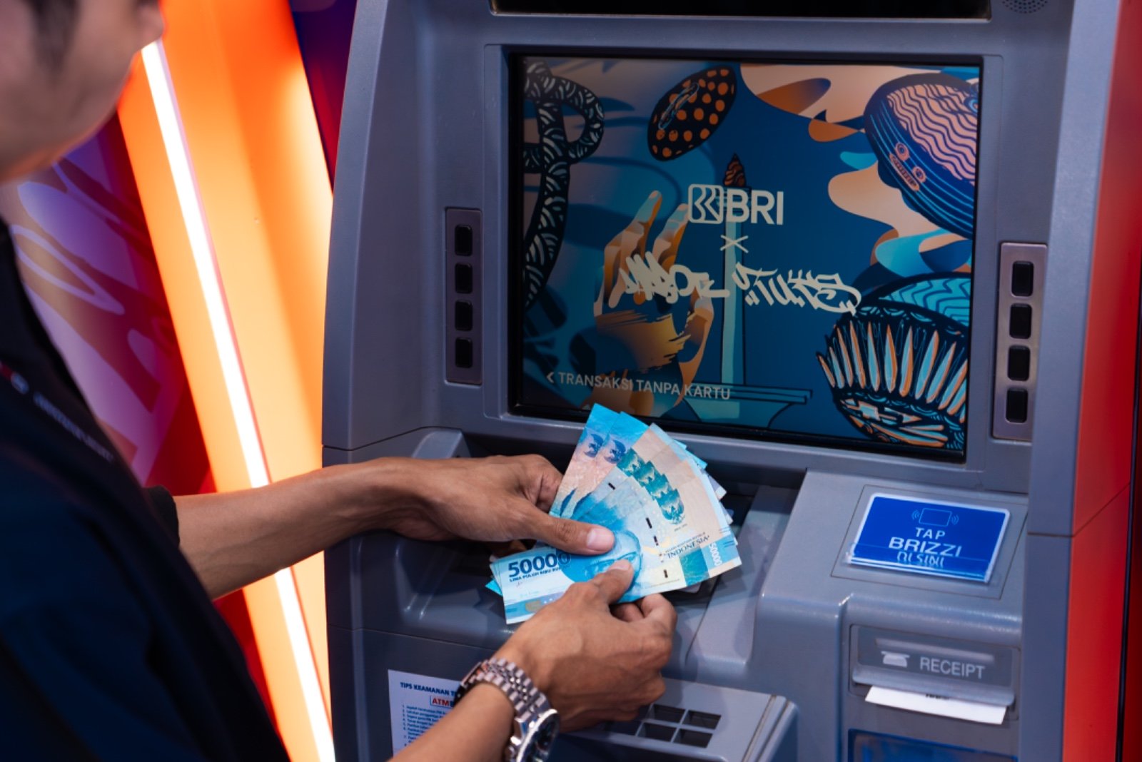 3 Fakta 9 Juta Pekerja Belum Dapat BSU 2025 Rp600.000, Segera Cek Rekening dan Ambil di Kantor Pos.