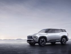 Jelang GIIAS 2025, Mitsubishi Bocorkan Teaser Mobil Baru untuk Indonesia