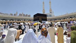 Jemaah haji usai melaksanakan tawaf di Masjidil Haram, Mekkah, beberapa waktu lalu.