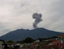 Gunung Marapi Kembali Erupsi, Masyarakat Sekitar Diingatkan Tetap Siaga