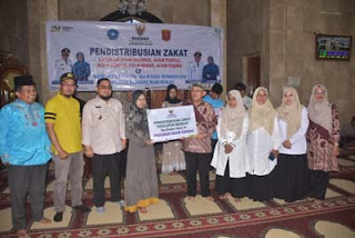 469 Warga Agam Terima Zakat dari BAZNAS.