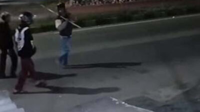 Tawuran Remaja Gegerkan Simpang Bypass Padang