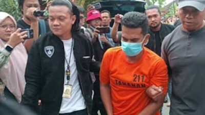 Seorang teknisi CCTV bernama Riswan Lubis (41) nekat menghabisi nyawa seorang perempuan