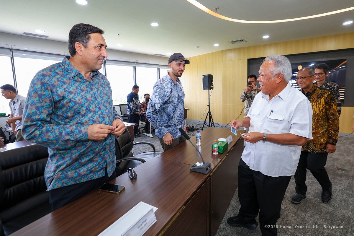 Kepala Otorita Ibu Kota Nusantara (IKN) Basuki Hadimuljon Mendapat Kunjungan dari Duta Besar dan Pengusaha Brunei.