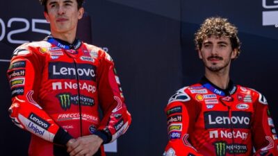 Dua pembalap Tim Ducati Lenovo, Marc Marquez dan Francesco Bagnaia.