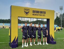 Ole Romeny dan Marselino Ferdinan Sambangi Anak-anak di Jakarta