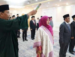 Menag Lantik Prof. Martin Kustati Jadi Rektor UIN IB Padang