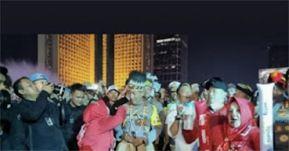 jenderal-sigit-sambut-warga-di-karnaval