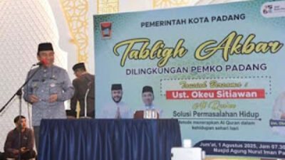 KRI Bima Suci Meriahkan HJK Kota Padang