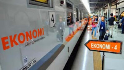 KAI Operasikan KA Tambahan