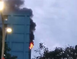 Empat Korban Luka Akibat Kebakaran Apartemen City Park