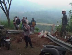 Truk Pupuk Oleng di Jalan Berbahaya Sukabumi, Sopir Luka Parah