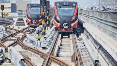 Operasional LRT Jabodebek Lancar, Penumpang Diminta Tenang