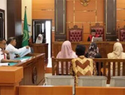 Pemilik Kafe dan PKL di Padang Didenda Akibat Langgar Perda