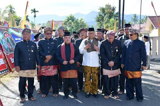 Bupati Agam, Benni Warlis, menghadiri prosesi adat batagak pangulu