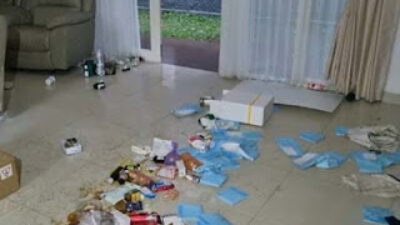 Kondisi rumah diduga milik Nafa Urbach di kawasan Bintaro, Tangsel, usai digeruduk massa, Minggu (31/8/2025).