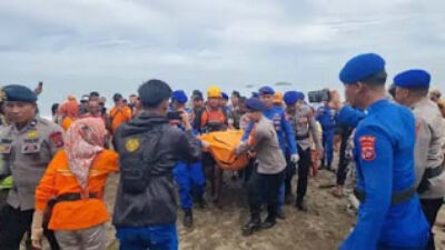 SAR Temukan Korban Hilang di Pantai Padang Setelah Dua Hari Pencarian