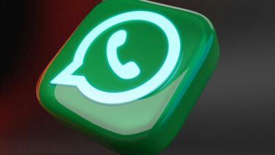 Jaga Privasi WhatsApp di Tempat Umum, Begini Triknya