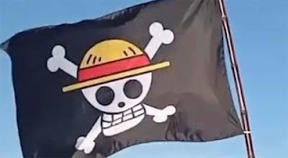 Pengibaran Bendera One Piece.