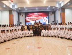 Pengukuhan Paskibraka Padang Berlangsung Khidmat di Youth Center