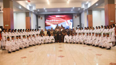 Pengukuhan Paskibraka Padang Berlangsung Khidmat di Youth Center