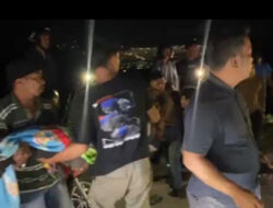 Pengendara Motor Terperosok Jurang, Cepat Dievakuasi Warga