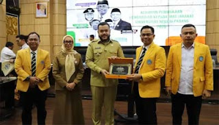 Wako Fadly Amran buka pengabdian masyarakat UNP tahun 2025.