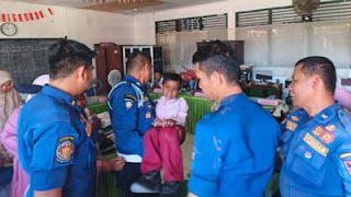 Tim Dinas Pemadam Kebakaran (Damkar) Kota Padang