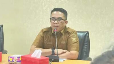 Kepala Bapenda Sumbar Syefdinon.