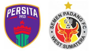 Persita vs Semen Padang FC.