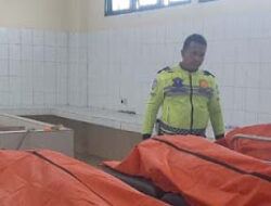 Mobil Oleng Saat Salip, 3 Penumpang Tewas di Cipali