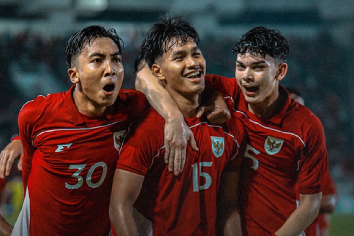 Timnas Indonesia U-17 berpeluang juara Piala Kemerdekaan 2025 setelah menang 2-0 atas Uzbekistan U-17.