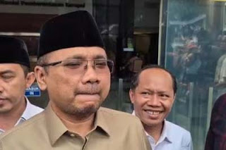 Mantan Menag Yaqut Cholil Qoumas usai menjalani pemeriksaan di KPK