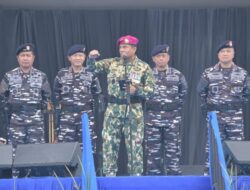 BERSEJARAH, KASAL PIMPIN TASYAKURAN VALOR KORPS MARINIR DAN 14 KODAERAL DI SARANG MARINIR