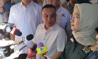 Wakil Ketua DPR RI Sufmi Dasco Ahmad di Pasar Kramat Jati, Jakarta.