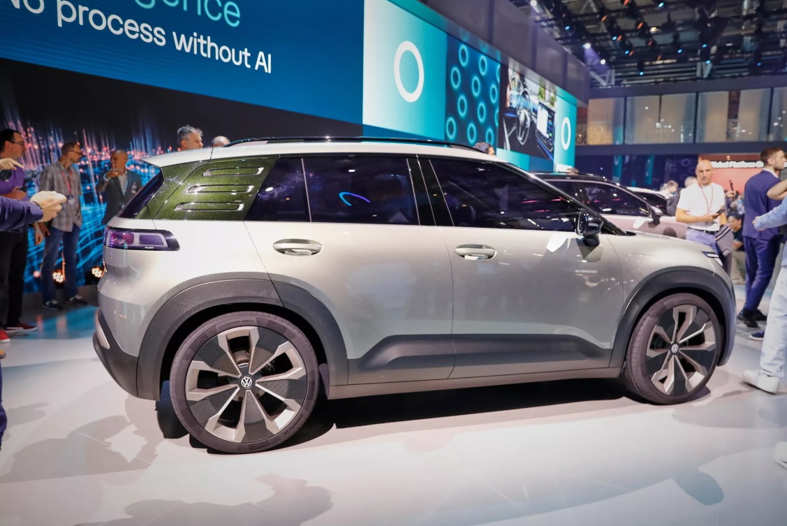 Kritik Gagang Pintu Rata di Mobil Listrik, Bos VW: Bikin Susah.