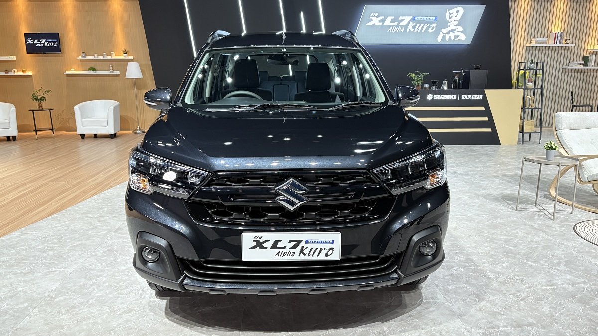 Suzuki XL7 Alpha Kuro Hybrid Jadi Varian Tertinggi, Segini Target Penjualannya.