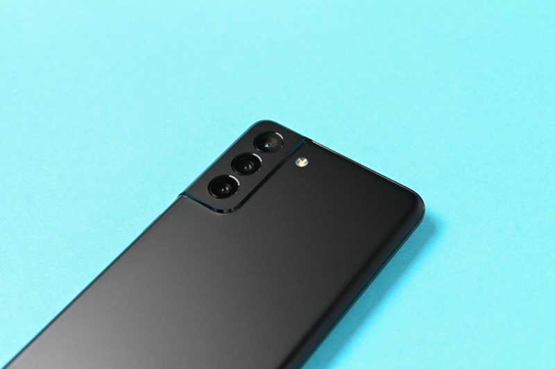 Merk hp terbaik dan awet.