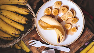 Pisang baik dikonsumsi untuk kesehatan kardiovaskular. Ini waktu yang tepat untuk makan pisang untuk kesehatan jantung.
