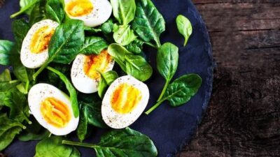 Telur dikenal tinggi nutrisi. Apa yang akan terjadi jika sarapan telur rebus setiap hari?