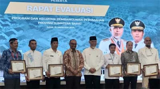 Padang Raih Penghargaan PBG Gratis Terbanyak di Sumbar.