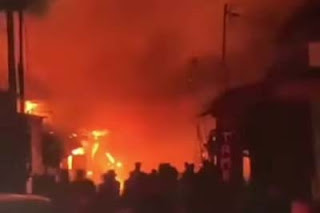 Kebakaran terjadi di Cilincing, Jakarta Utara, Minggu (21/9/2025) malam