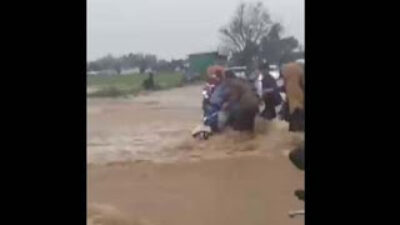 Sejumlah ASN Pemkab Pesisir Barat, Lampung, terjebak banjir bandang