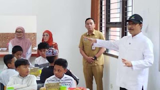 Mensos, Syaifullah Yusuf mengumumkan sebanyak 800 guru baru akan direkrut