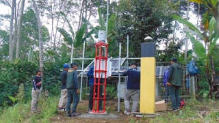 BNPB menambah unit alat peringatan dini banjir lahar dingin di kawasan Gunung Semeru.