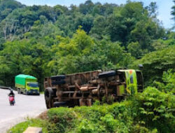 Truk Solok–Padang Terguling, Polisi Amankan Lokasi