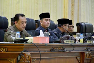 Wakil Bupati Agam, Muhammad Iqbal, menghadiri Rapat Paripurna DPRD Agam